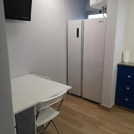 Mari En La Laguna, Alquiler Privada En Hostal, 6 Cerca De La Universidad Y Aeropuerto Norte, 3 Banos Compartidos Affittacamere