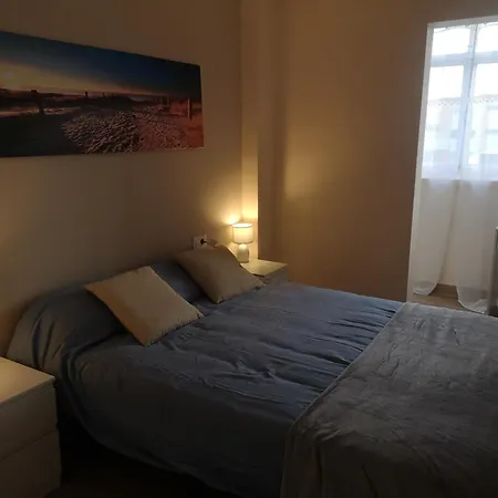 Mari En La Laguna, Alquiler Habitación Privada En Hostal, 6 Cerca De La Universidad Y Aeropuerto Norte, 3 Baños Compartidos
