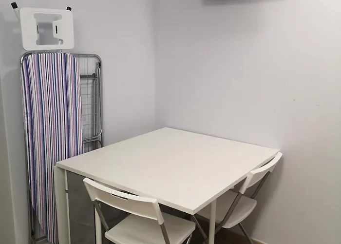 Casa de hóspedes Mari En La Laguna, Alquiler Habitación Privada En Hostal, 6 Cerca De La Universidad Y Aeropuerto Norte, 3 Baños Compartidos *