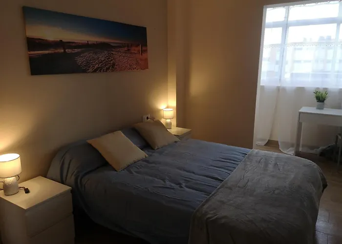 Mari En La Laguna, Alquiler Habitación Privada En Hostal, 6 Cerca De La Universidad Y Aeropuerto Norte, 3 Baños Compartidos