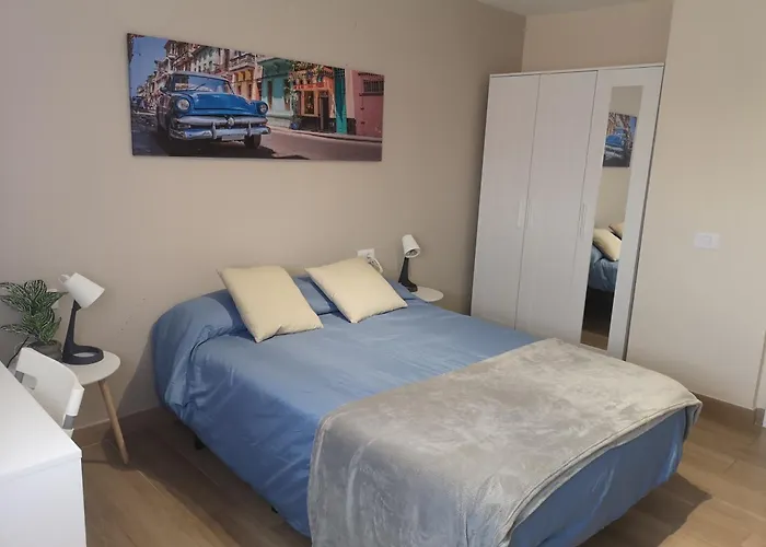 Mari En La Laguna, Alquiler Habitación Privada En Hostal, 6 Cerca De La Universidad Y Aeropuerto Norte, 3 Baños Compartidos Casa de hóspedes *