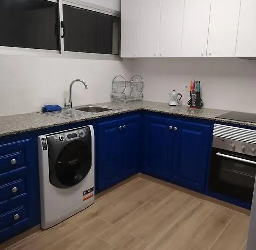 Maison d'hôtes Mari En La Laguna, Alquiler Privada En Hostal, 6 Cerca De La Universidad Y Aeropuerto Norte, 3 Banos Compartidos *