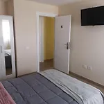 Gasthof Mari En La Laguna, Alquiler Privada En Hostal, 6 Cerca De La Universidad Y Aeropuerto Norte, 3 Banos Compartidos