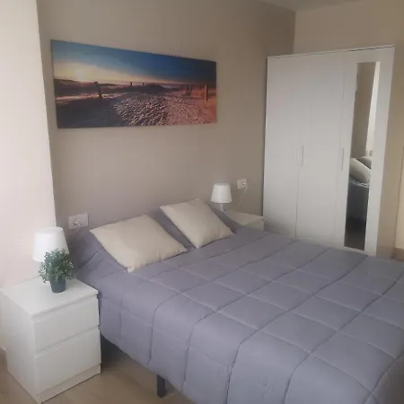 Πανσιόν Mari En La Laguna, Alquiler Privada En Hostal, 6 Cerca De La Universidad Y Aeropuerto Norte, 3 Banos Compartidos
